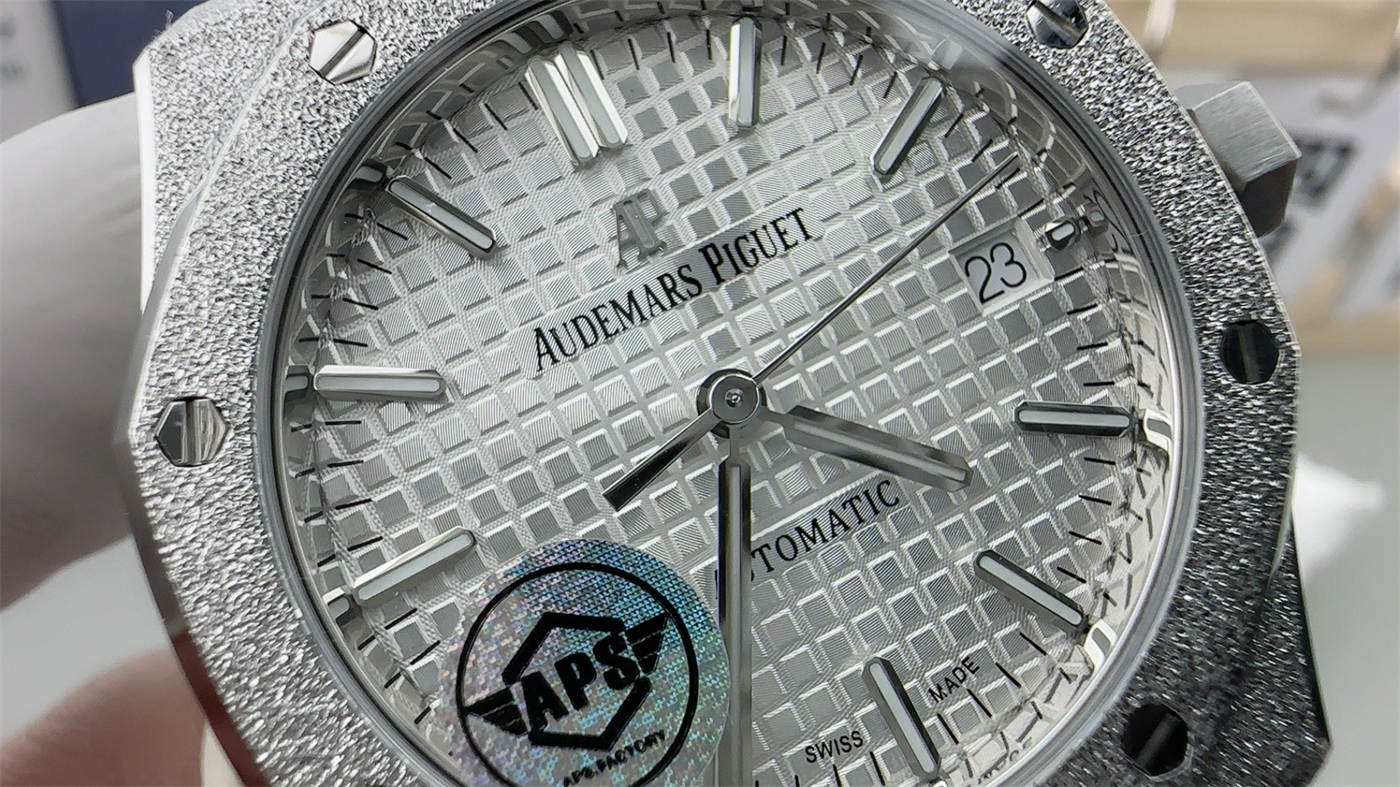 AP 15400 Frosted Gold Replica – APS Factory Royal Oak 41mm