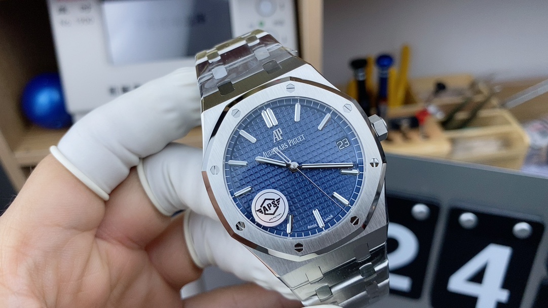 Audemars Piguet 15500 Blue – Premium APS Factory Royal Oak Replica