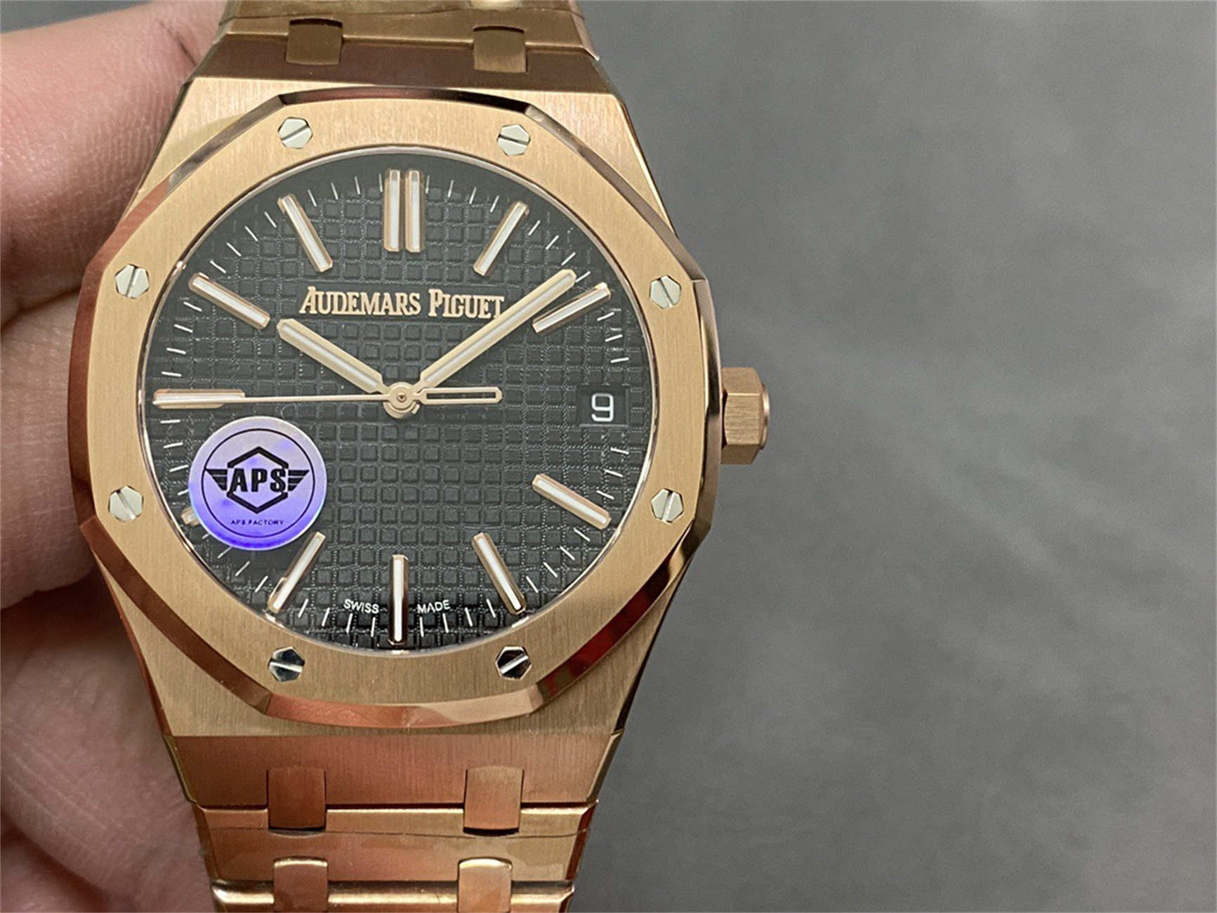 Audemars Piguet 15510OR – Royal Oak 41mm Rose Gold Black Dial by APS Factory
