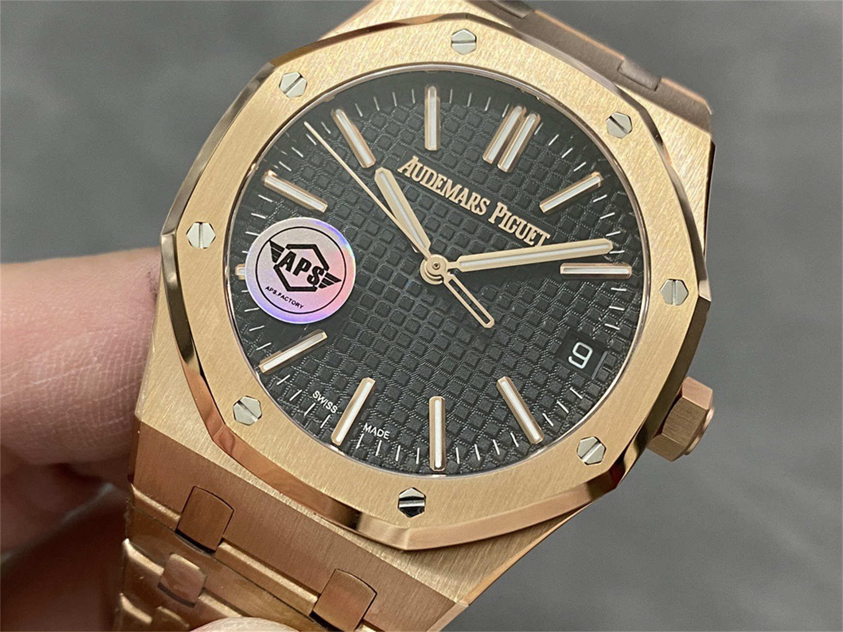 Audemars Piguet 15510OR – Royal Oak 41mm Rose Gold Black Dial by APS Factory