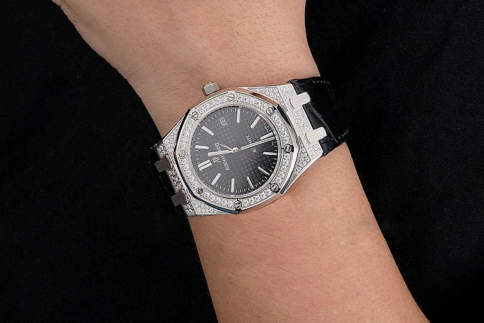 Audemars Piguet Royal Oak Black Dial Steel Case With Diamonds Black Leather Strap new121572