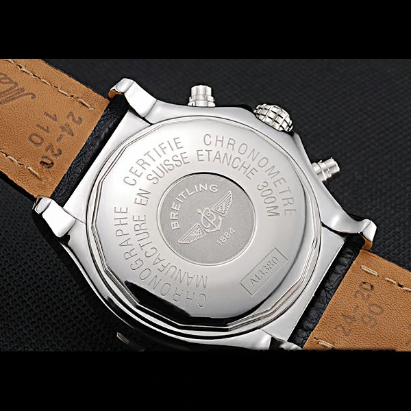 Breitling Avenger new57468