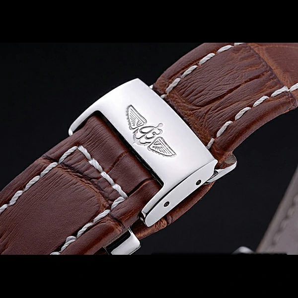 Breitling Navitimer World White Dial Brown Leather Bracelet new60403
