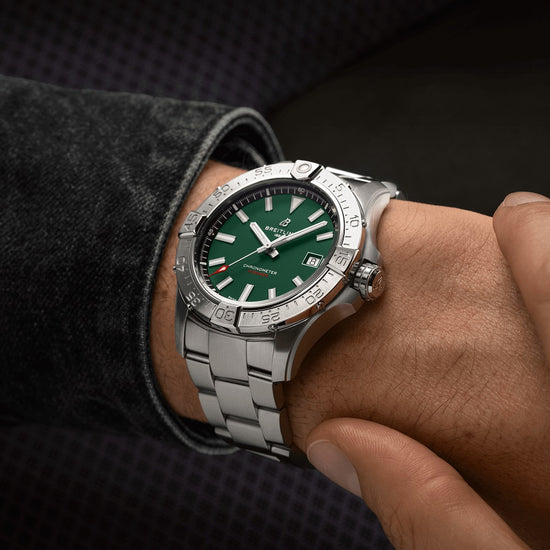 Breitling Replica Watch Avenger Automatic 42, A17328101L1A1