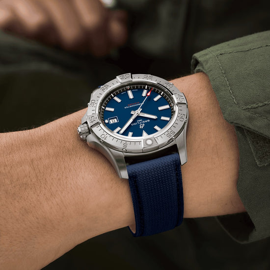 Breitling Replica Watch Avenger, Automatic, A17328101C1X1