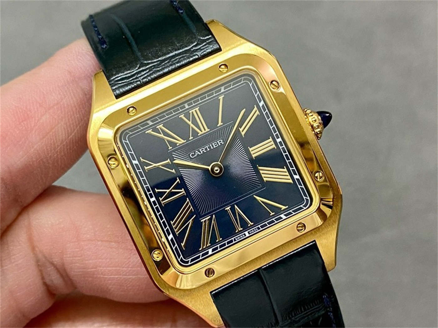 Cartier Santos Dumont XL Replica (Gold/Black) – F1 Factory [Lacquer Dial]