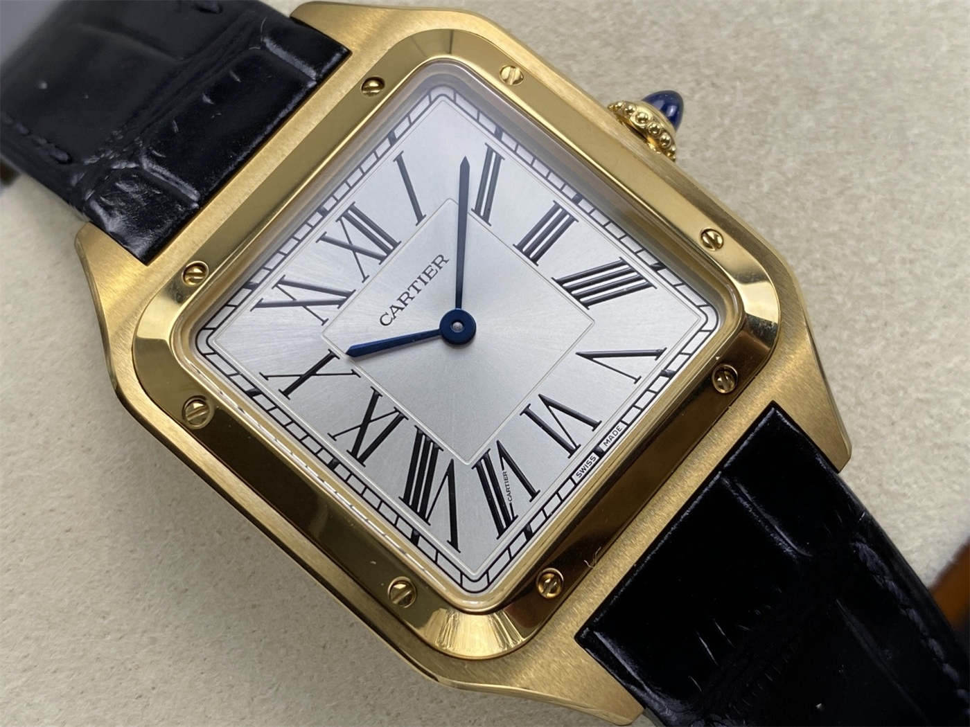 Cartier Santos Dumont XL Replica (Gold/White) – Swiss Quartz [F1 Factory]