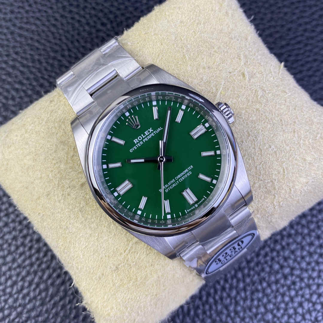 126000-0014 Oyster Perpetual 36 Green Dial Replica