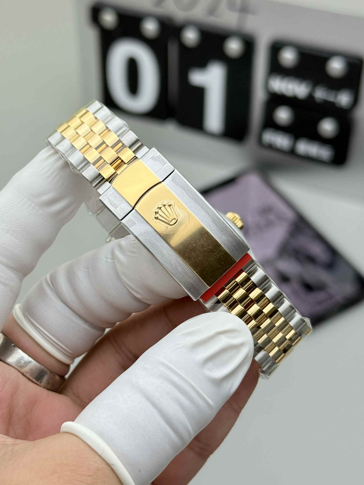 126233-0017 Two-Tone Datejust 36 Replica