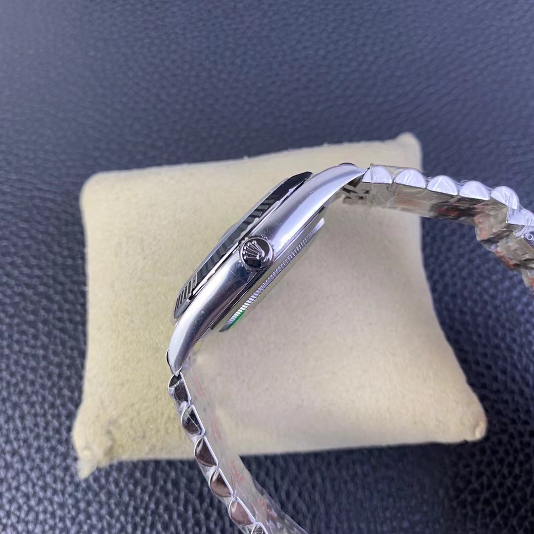 126334‑0030 – 41mm Green Datejust Replica with 3235 Movement