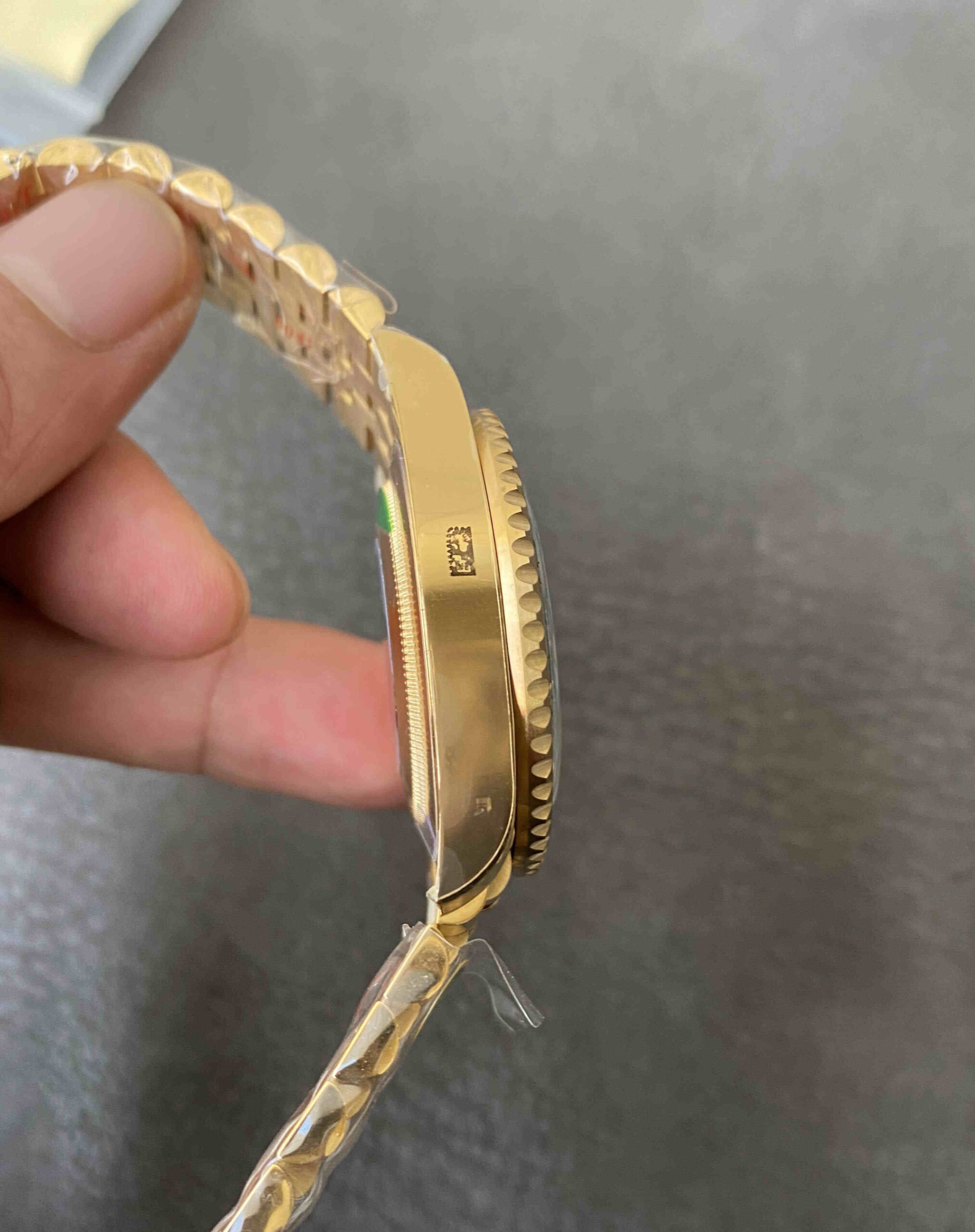 126718GRNR Yellow Gold GMT-Master II Replica