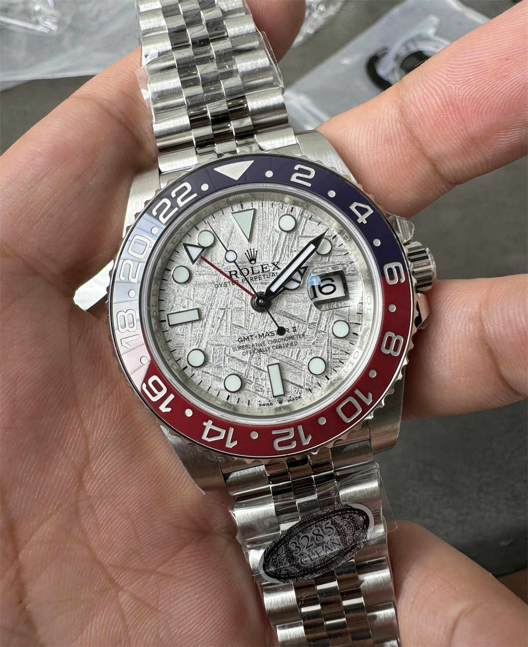 GMT‑Master II Meteorite Dial Replica – V3 Pepsi Bezel 40mm