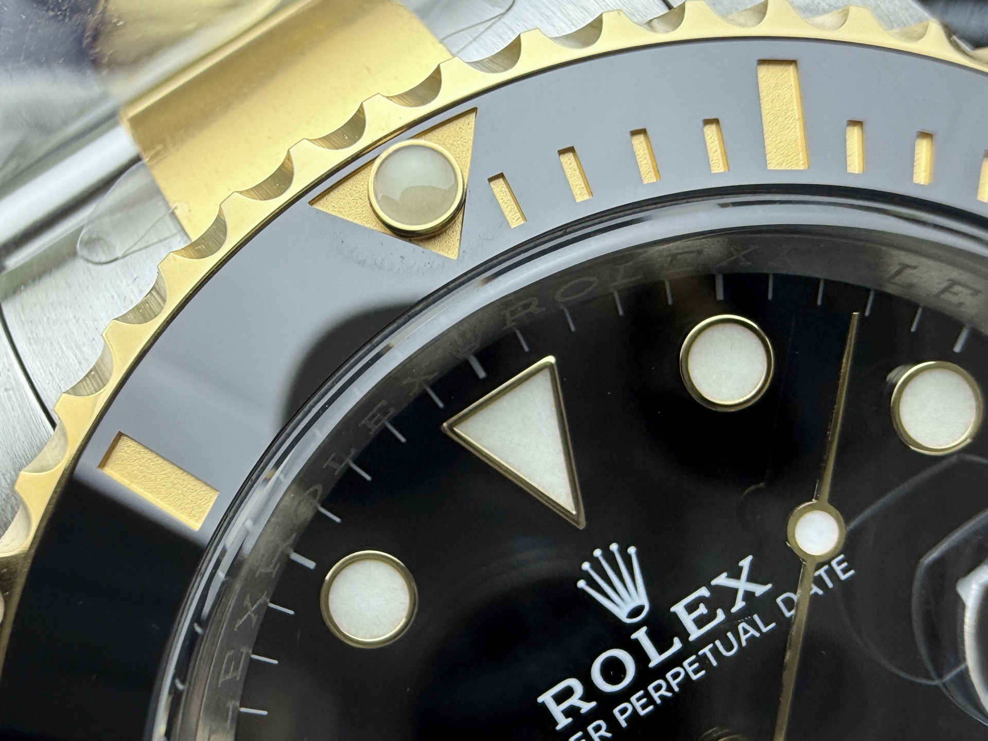 Rolex Submariner 116613LN – Two-Tone Black Submariner with 3135 Movement