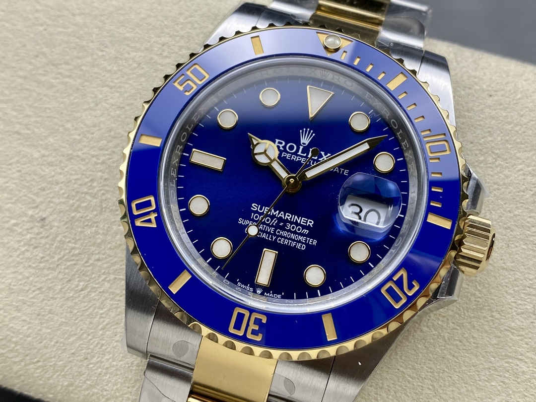 Rolex Submariner 126613LB – 41mm Two-Tone Blue Submariner Replica with 3235 Movement