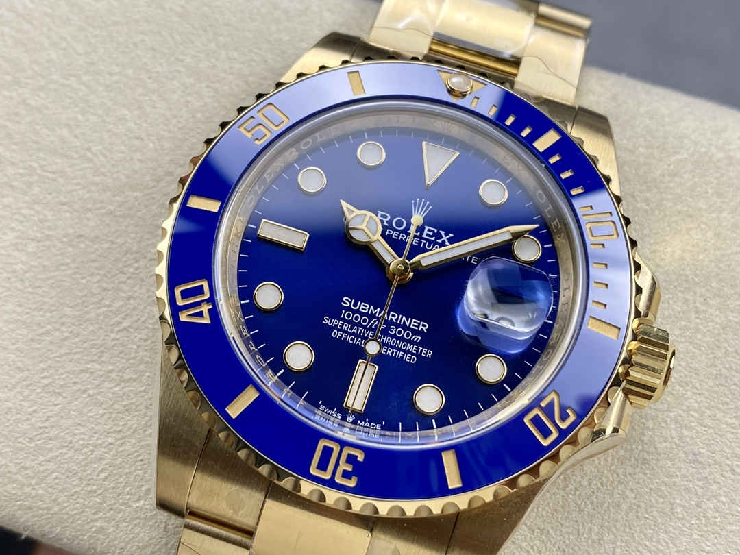 Rolex Submariner 126618LB – 41mm Full Gold Blue Submariner Replica