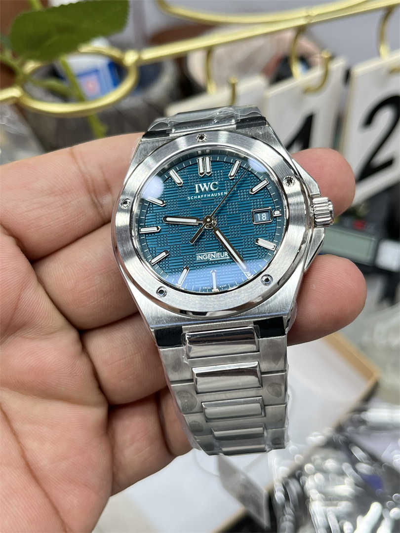 IWC Ingenieur Replica Blue Dial Watch – 40mm V7 Factory Automatic