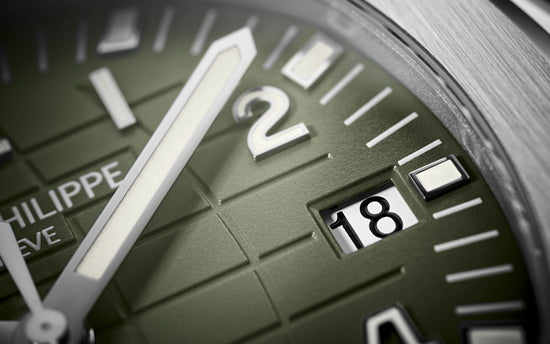 Patek Philippe Replica Watch Aquanaut Jumbo Date, Sweep Seconds, 18k White Gold, 42,2 mm, 5168G-010