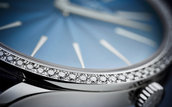 Patek Philippe Replica Watch Ladies  Calatrava, 18k White Gold, 35mm, 4997/200G-001