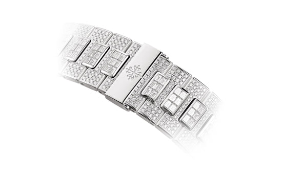 Patek Philippe Replica Watch Nautilus Date, Sweep Seconds Watch, 18k White Gold and 1,343 diamonds: ~18.73 ct., 40mm, 5719/10G-010
