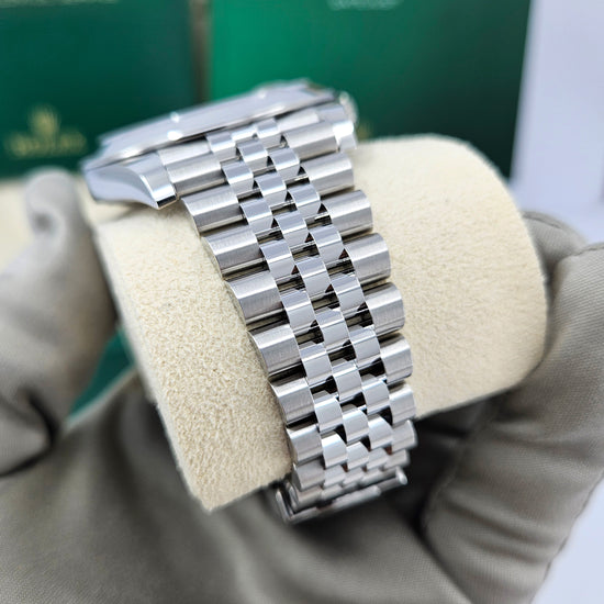Pre-owned Rolex Replica Watch Datejust 41, Oystersteel, 41mm, Jubilee, 126300-0002