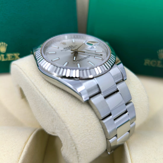 Pre-owned Rolex Replica Watch Datejust 41, Stainless Steel and 18k White Gold, 41mm, 126334-0003