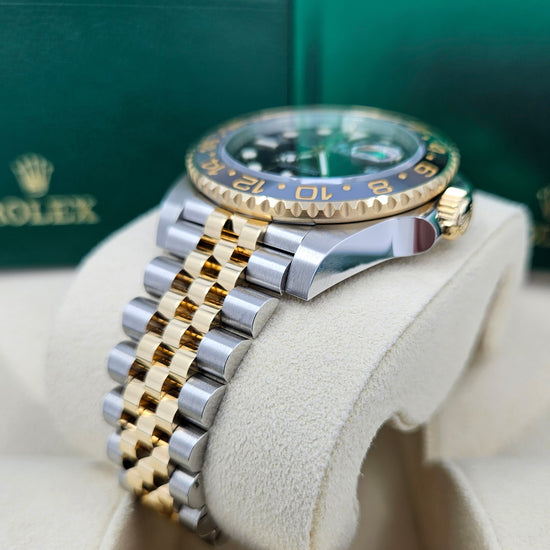 Pre-owned Rolex Replica Watch GMT-Master II, 40mm, Oystersteel and 18k Yellow Gold, 126713GRNR-0001