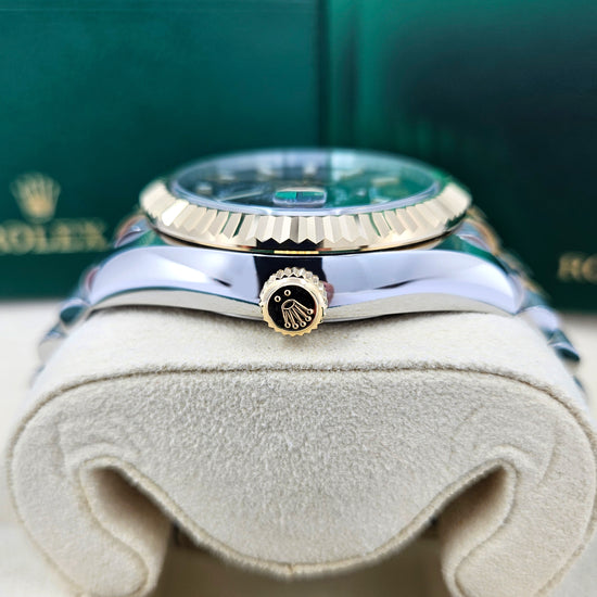 Pre-owned Rolex Replica Watch Sky-Dweller, 42mm, Oystersteel and 18k Yellow Gold, Black, Jubilee, 336933-0004