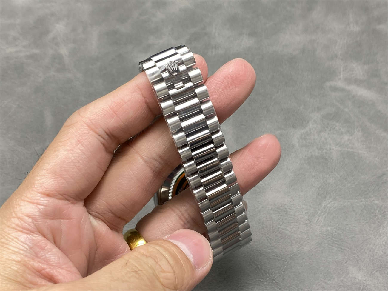 QF Factory Rolex Day-Date 40mm Replica – Full-Weight Diamond Bezel, 3255 Clone