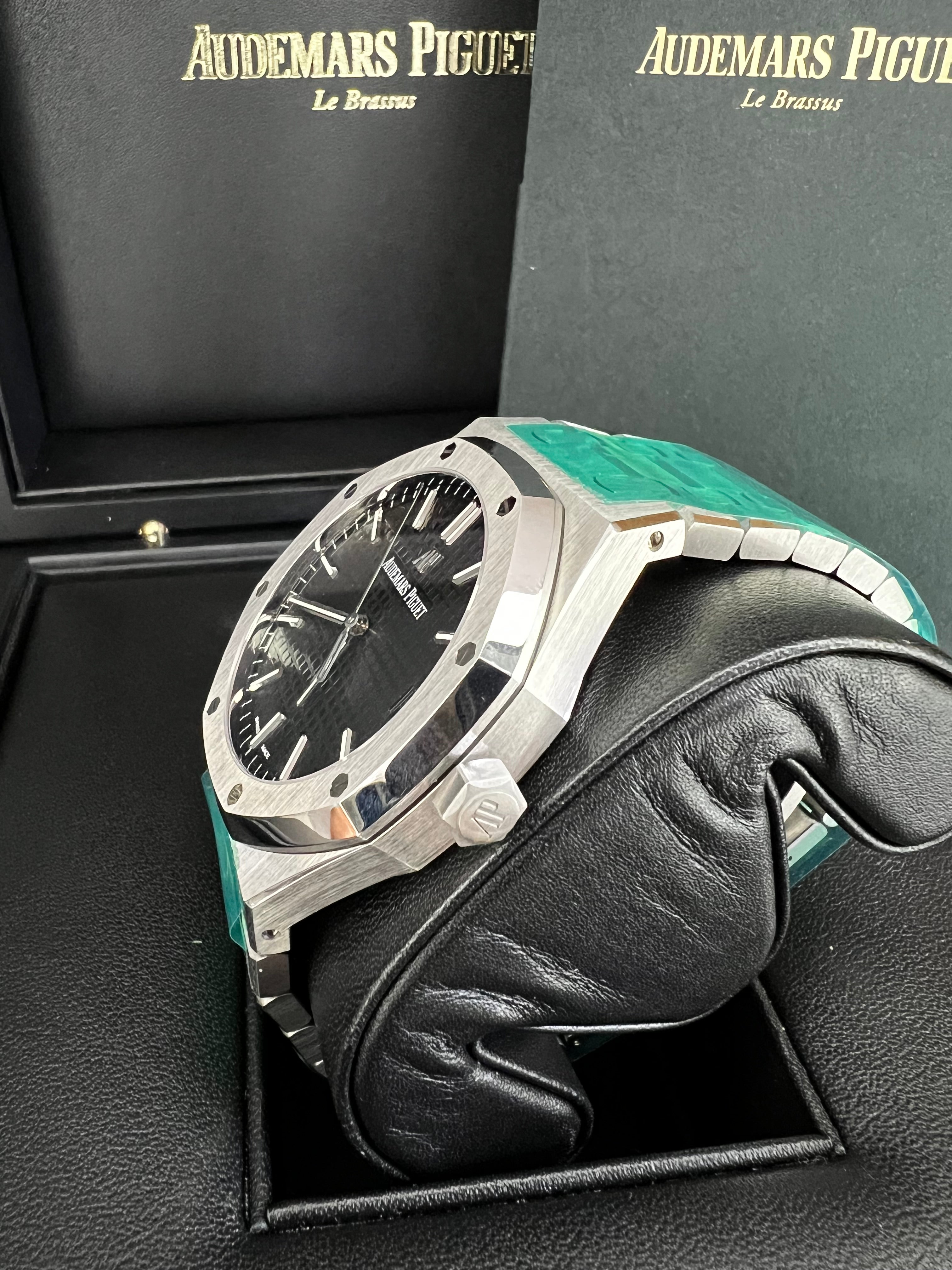 Replica Audemars Piguet Royal Oak Selfwinding Watch 15500ST.OO.1220ST.03