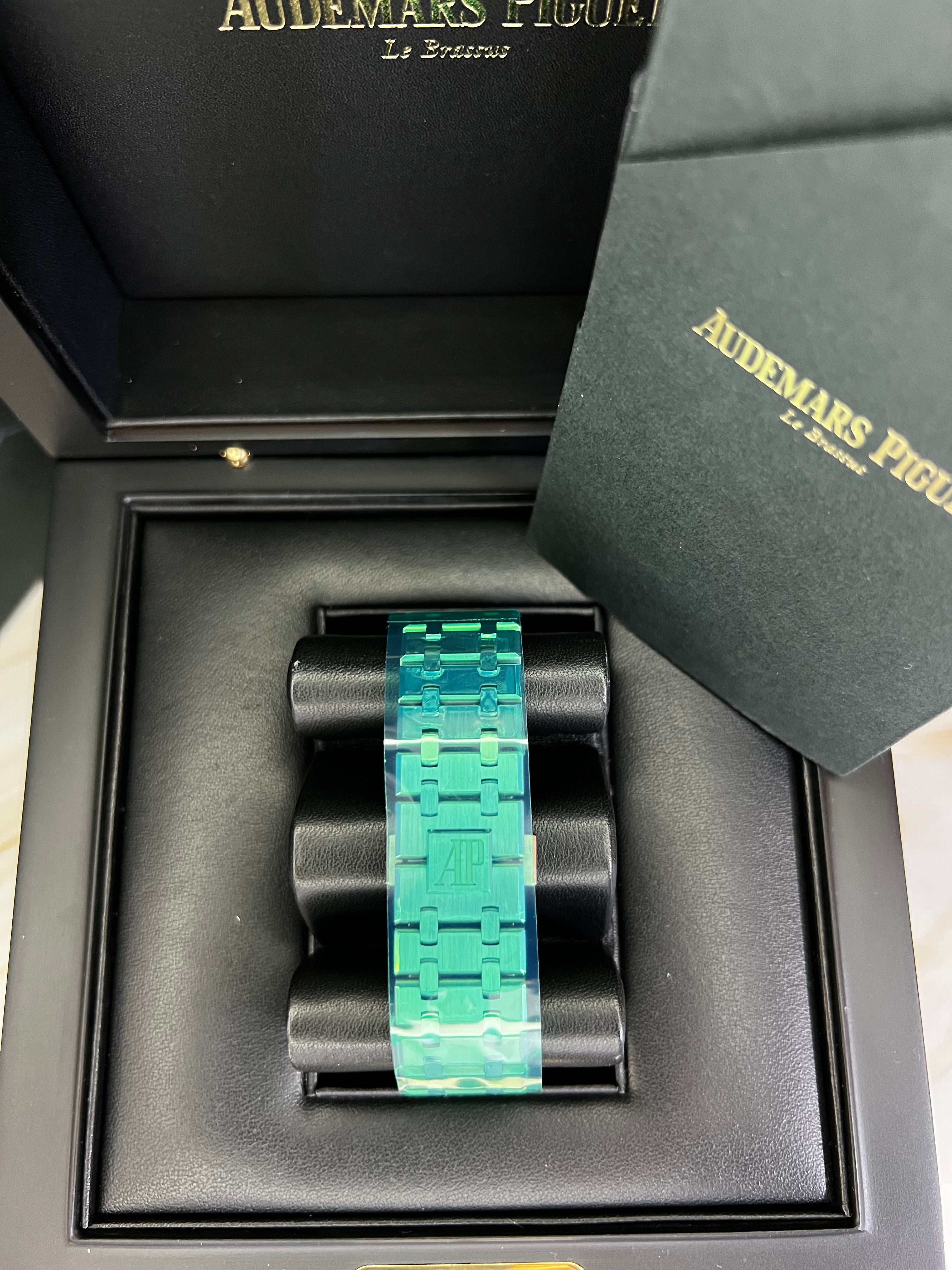 Replica Audemars Piguet Royal Oak Selfwinding Watch 15500ST.OO.1220ST.03