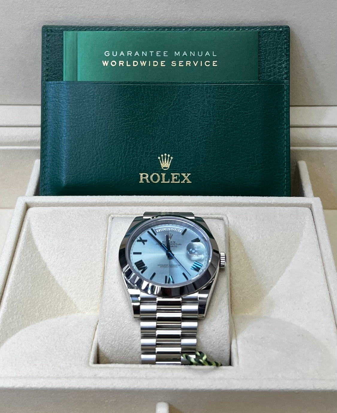 Replica Rolex Oyster Perpetual Day-Date 40 Watch 228206 Men's Watch