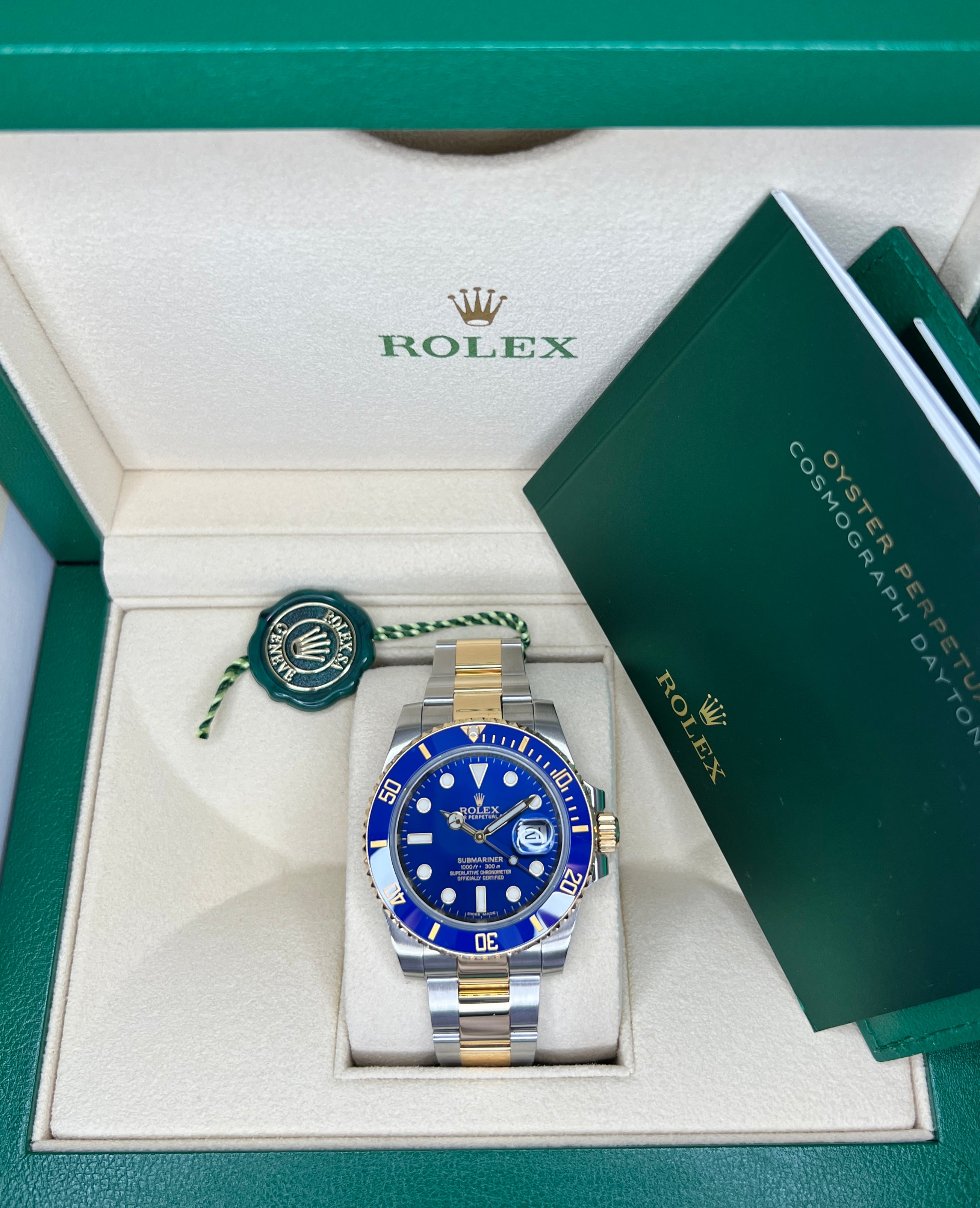 Replica Rolex Oyster Submariner 40 Watch 116613LB - Box & Papers / Unworn
