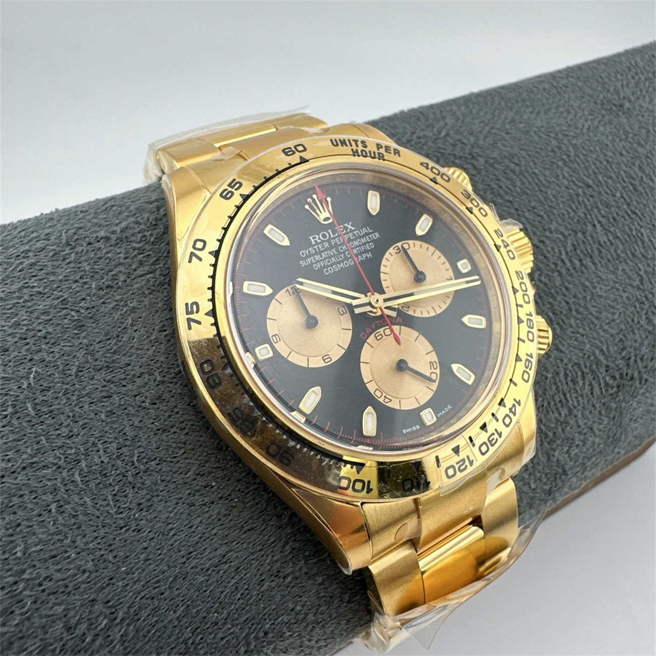 Rolex Daytona 116508 Replica – Yellow Gold Black Dial (Dandong 4130)
