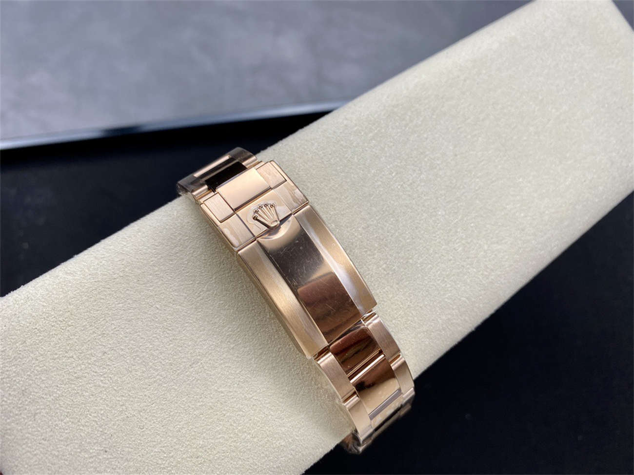 Rolex Daytona Chocolate Dial – Everose Gold 4130 Replica