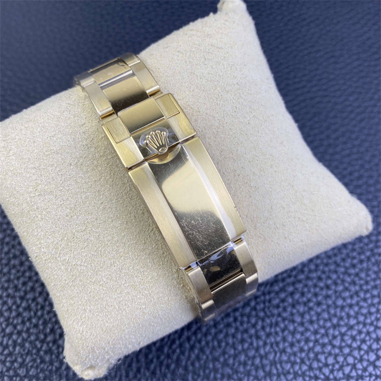 Rolex Daytona Green Dial Replica – Yellow Gold 4130 Edition