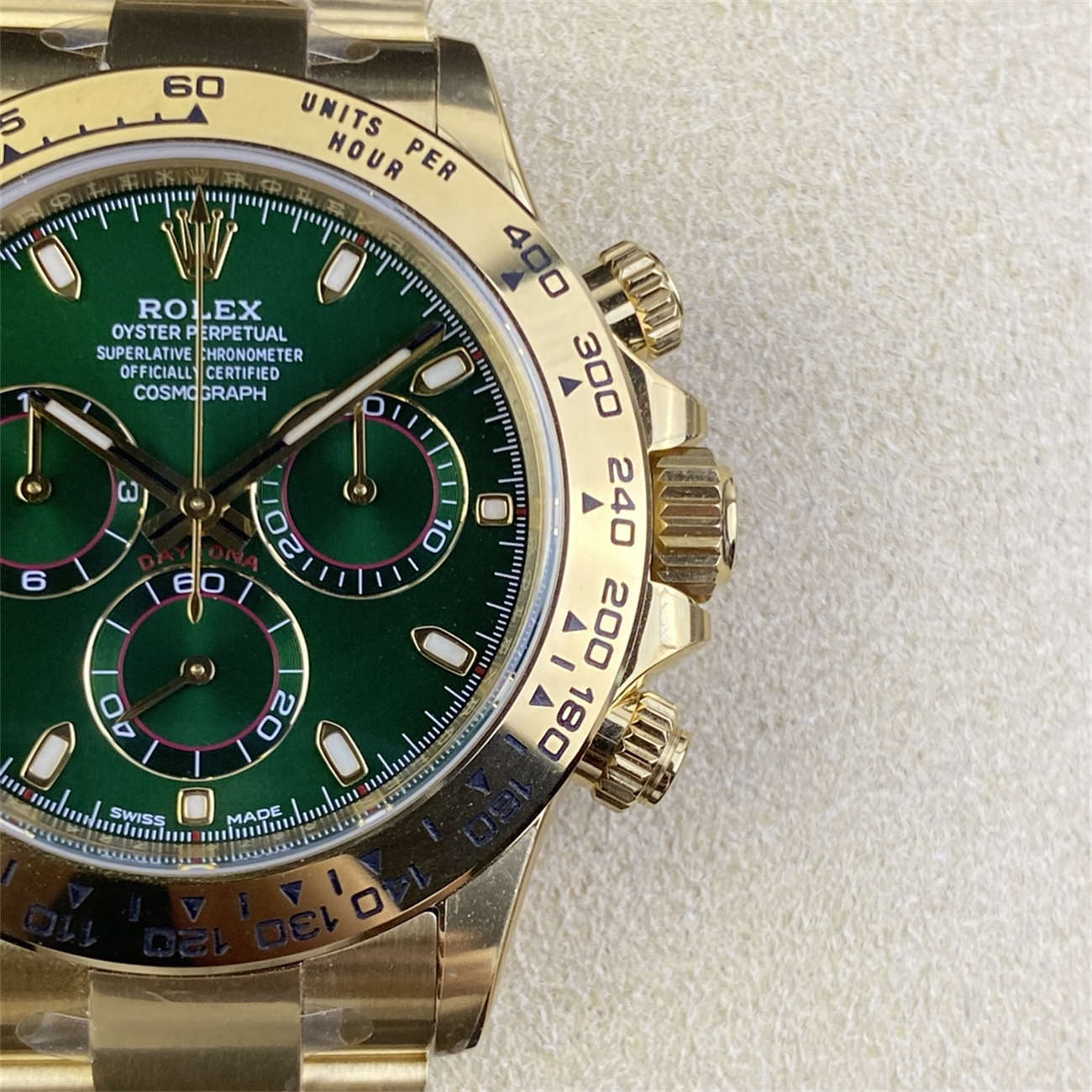 Rolex Daytona Green Dial Replica – Yellow Gold 4130 Edition