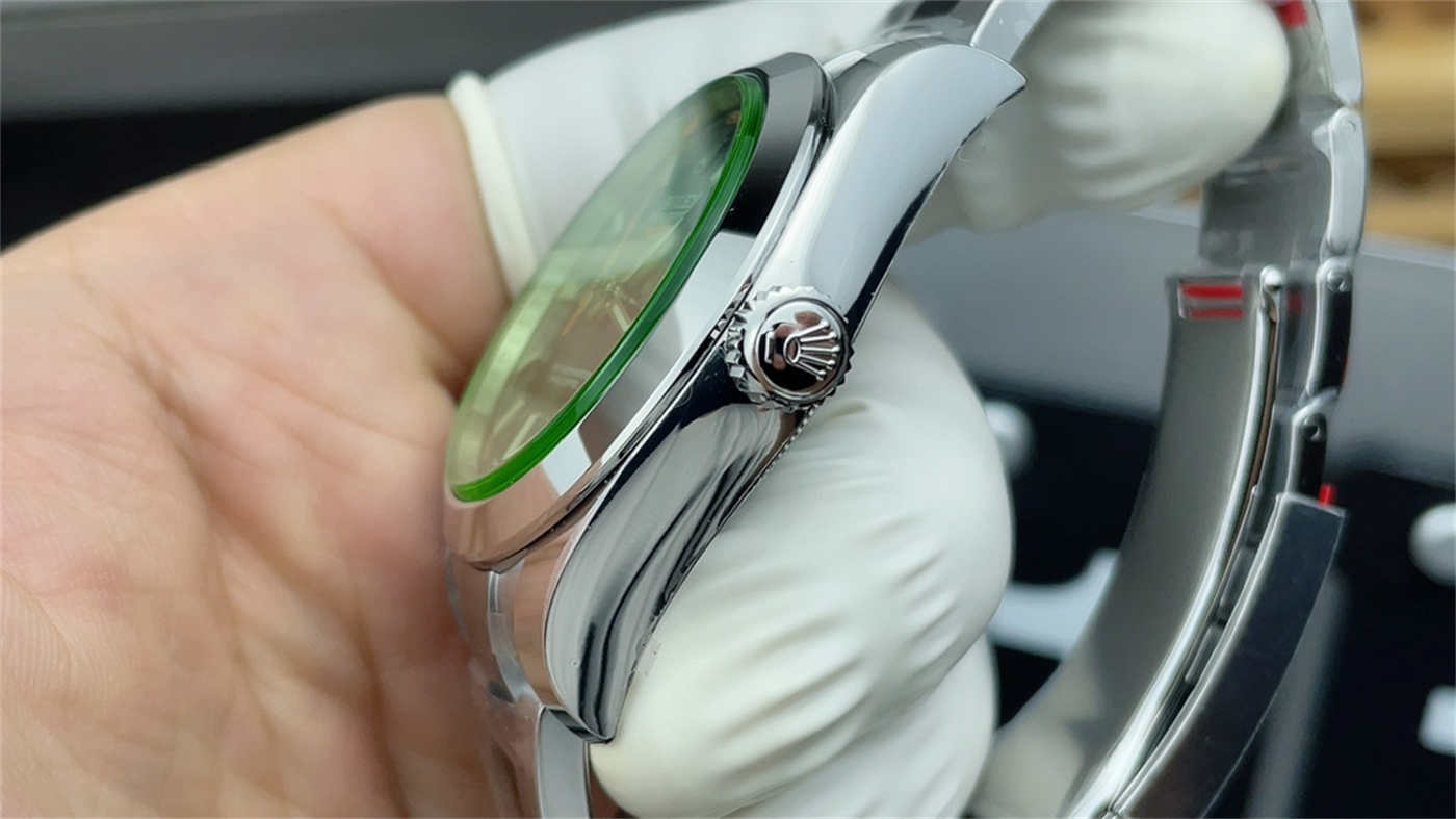 Rolex Milgauss 116400GV “Z-Blue” Dial – VS Factory [Real Green Sapphire]