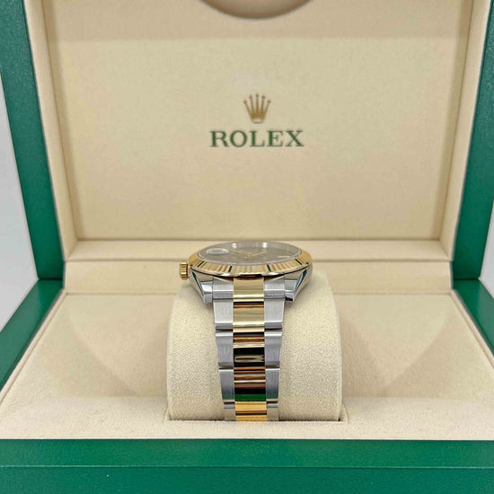 Rolex Replica Watch Datejust, 41mm, Wimbledon, 18k Yellow Gold and Stainless Steel, Oyster, Fluted, 126333-0019