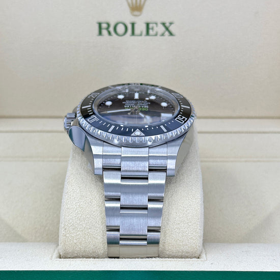 Rolex Replica Watch Deepsea James Cameron, Oystersteel, D-blue Dial, 44mm, Oyster, 136660-0003