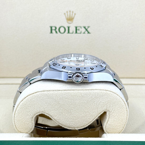 Rolex Replica Watch Explorer II, Oystersteel, 42mm, White dial, Oyster, 226570-0001