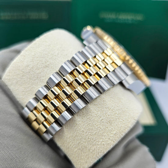 Rolex Replica Watch GMT-Master II, 40mm, Oystersteel and 18k Yellow Gold, 126713GRNR-0001