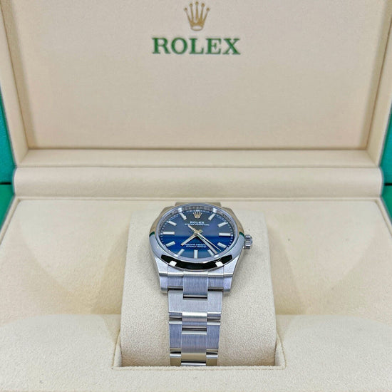Rolex Replica Watch Oyster Perpetual No Date, Stainless Steel, 34mm, Bright blue, Oyster, 124200-0003