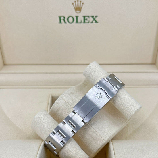 Rolex Replica Watch Oyster Perpetual Oystersteel, 31mm, Silver Dial, 277200-0001
