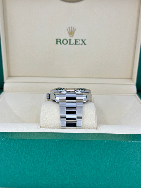 Rolex Replica Watch Sky-Dweller, 42mm, Oystersteel and 18k White Gold, Blue, Oyster, 336934-0005