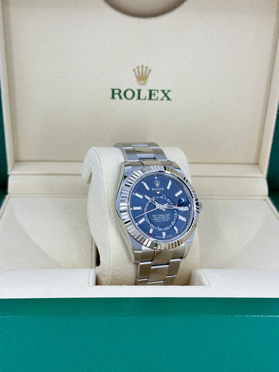 Rolex Replica Watch Sky-Dweller, 42mm, Oystersteel and 18k White Gold, Blue, Oyster, 336934-0005