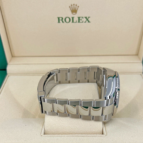 Rolex Replica Watch Sky-Dweller 42mm, Oystersteel and 18k White Gold, White dial, Oyster, 326934-0001