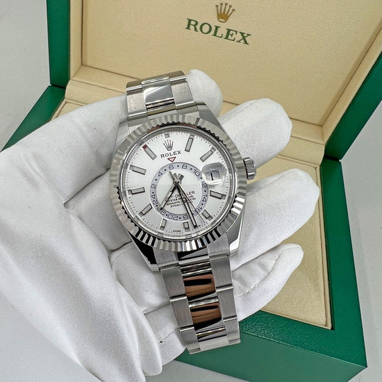 Rolex Replica Watch Sky-Dweller 42mm, Oystersteel and 18k White Gold, White dial, Oyster, 326934-0001