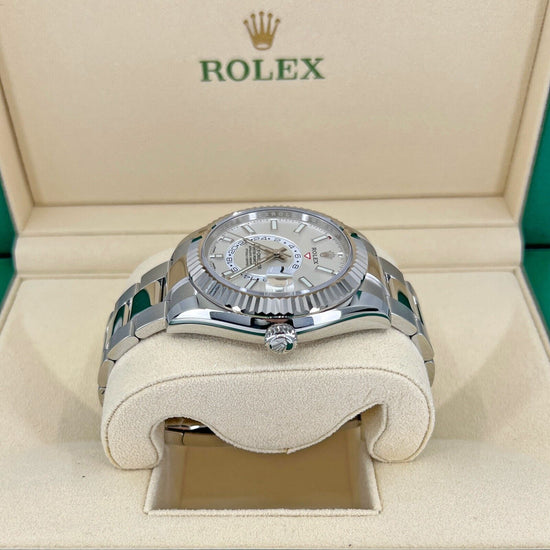 Rolex Replica Watch Sky-Dweller 42mm, Oystersteel and 18k White Gold, White dial, Oyster, 326934-0001