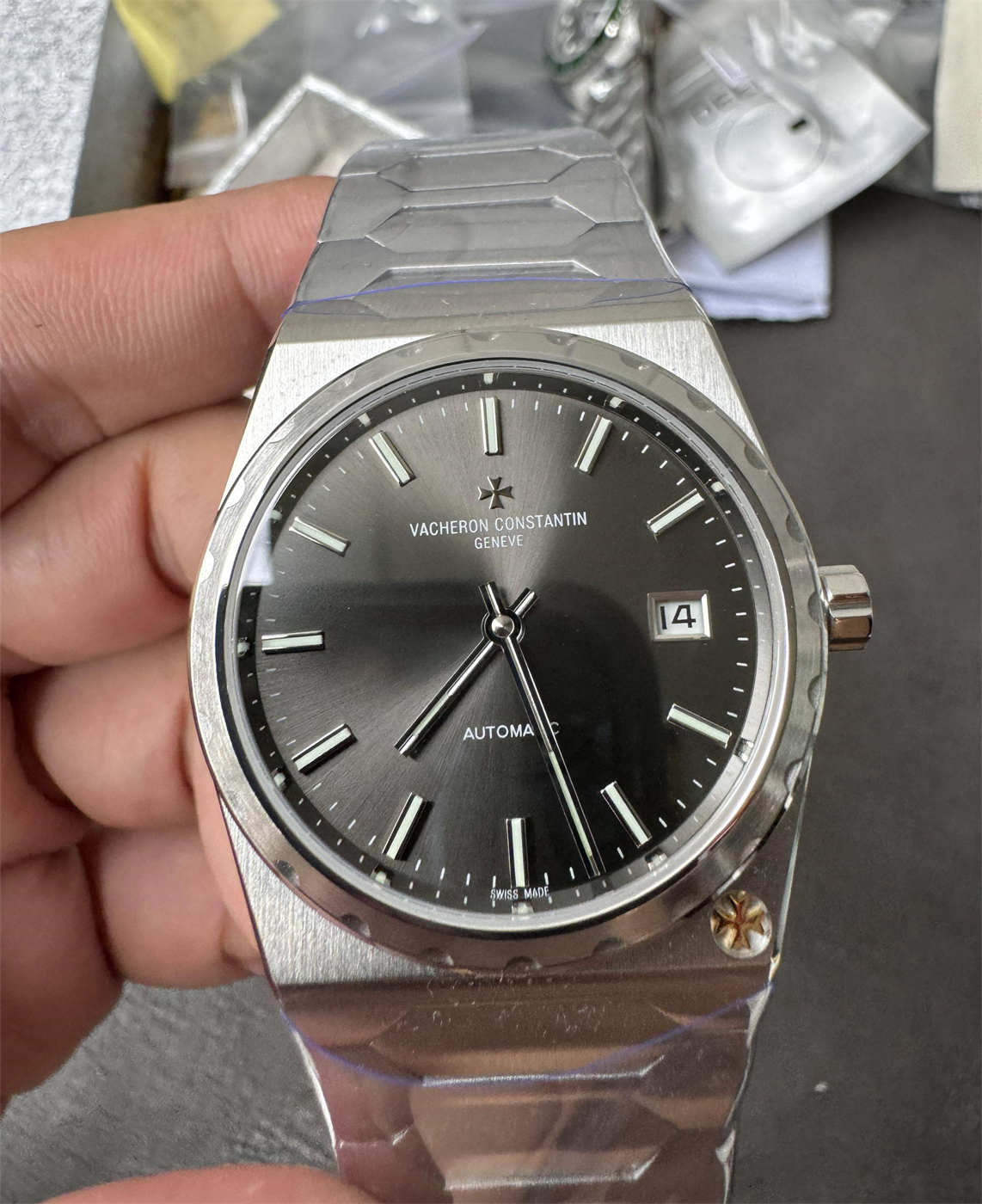 Vacheron Constantin 222 Replica (Stainless Steel) – Grey Dial [V9 Factory]