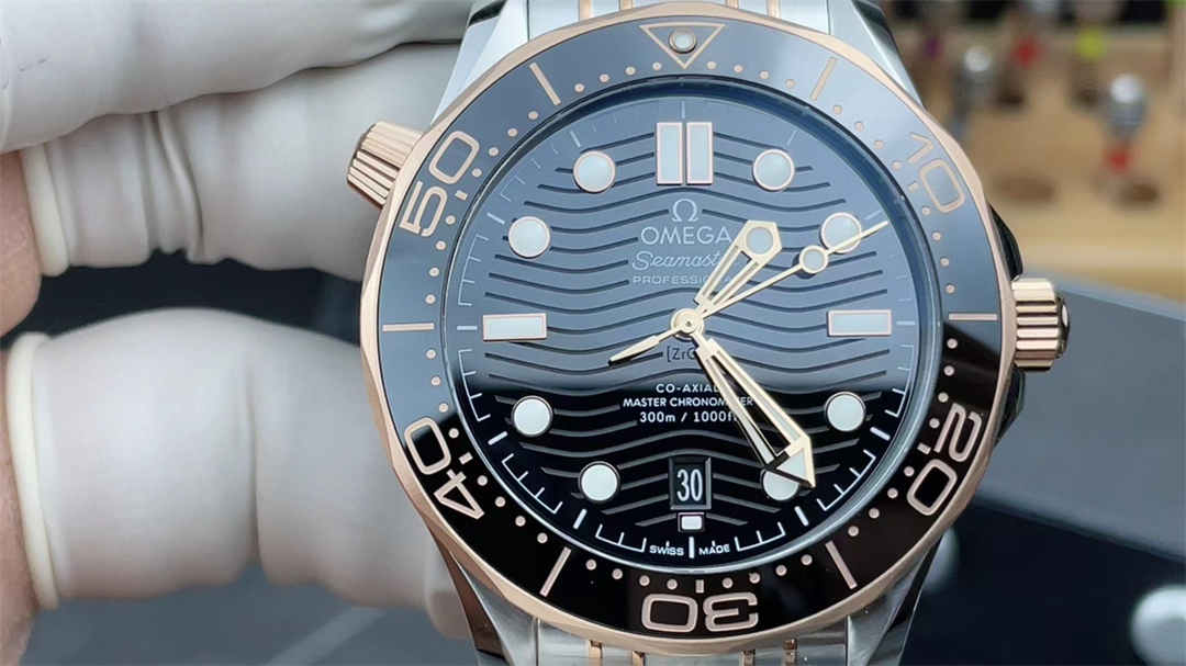 VS Factory Omega Seamaster Diver 300M Replica – Premium 42mm Steel & Rose Gold Diver Watch